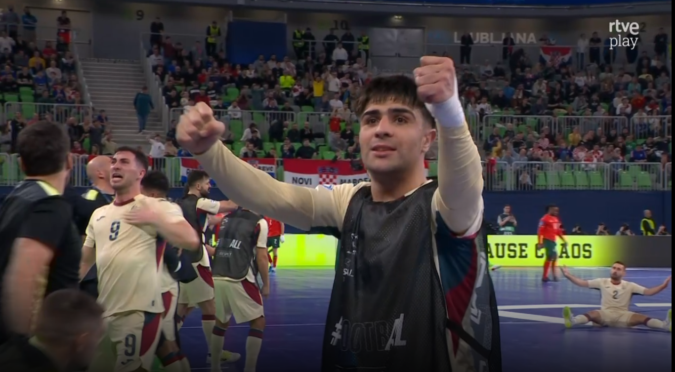 David Novoa con la Selecci&oacute;n Espa&ntilde;ola de F&uacute;tbol Sala se proclaman campeones de Europa