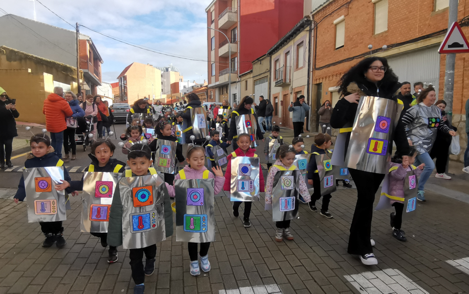 El CEIP Fernando II viaja al futuro en Carnaval