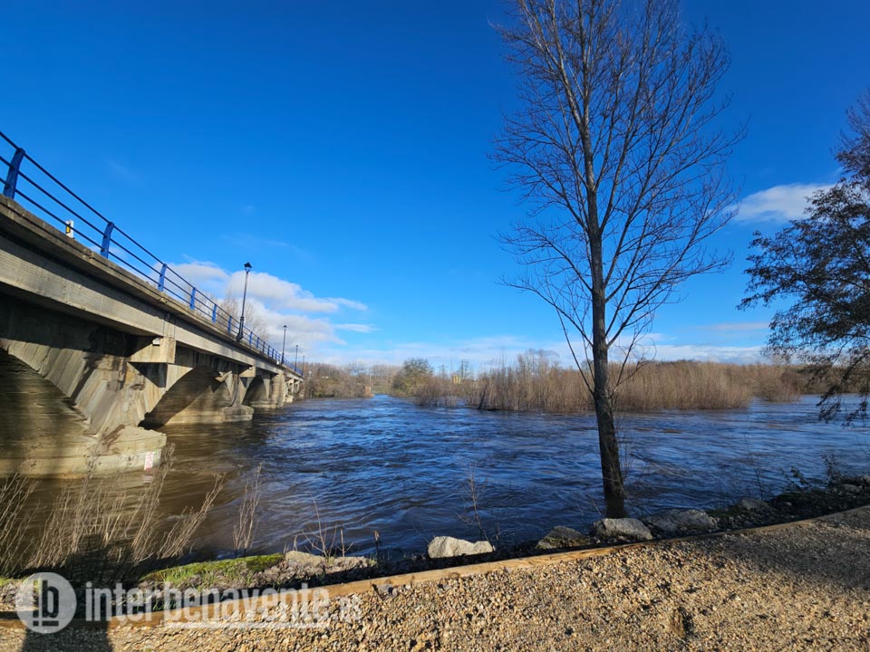 El Órbigo en Manganeses y el Tera en Puebla de Sanabria en nivel rojo por inundaciones
