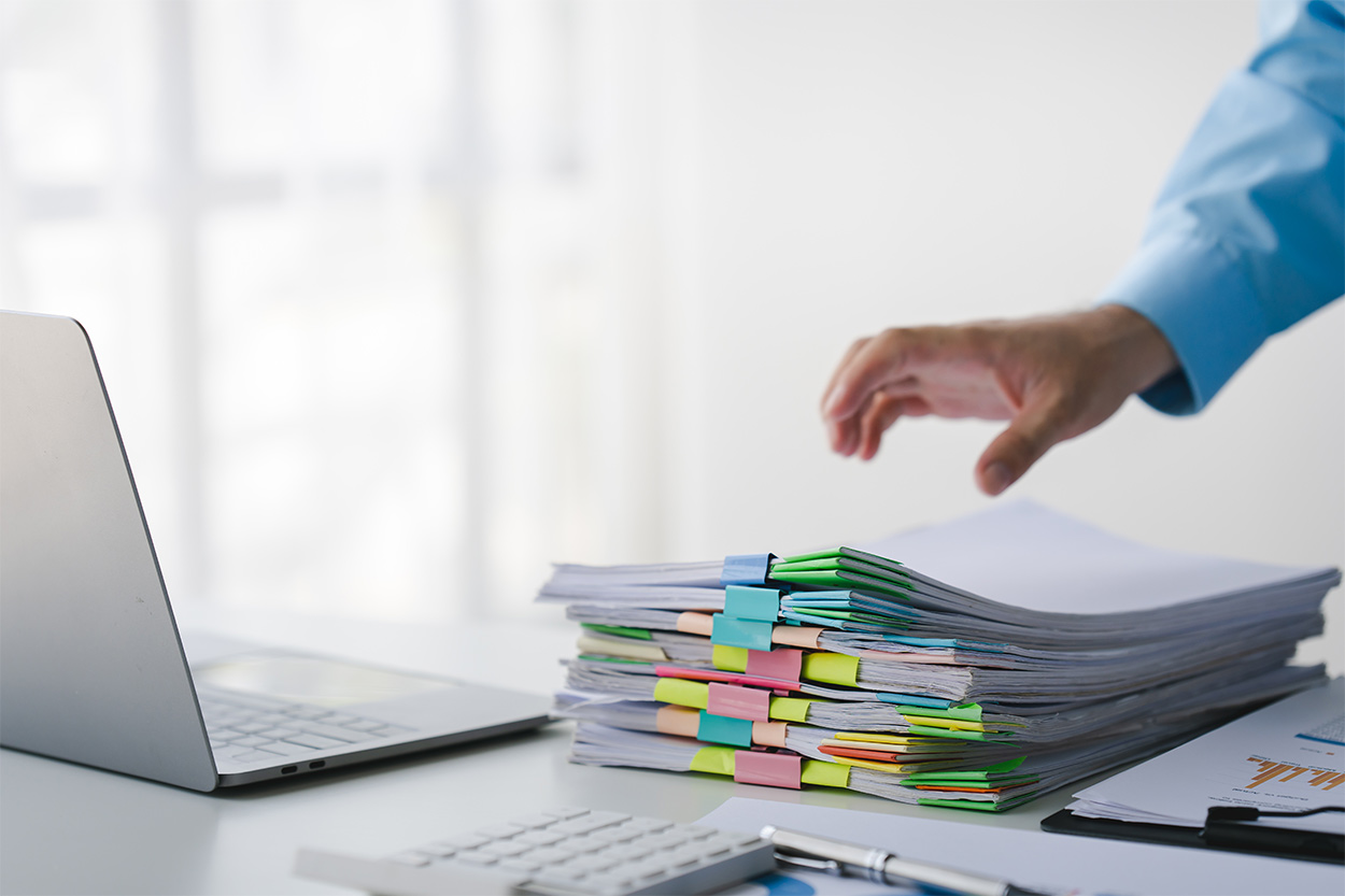 Procesamiento Tradicional vs Procesamiento Inteligente de Documentos: ¿Cuáles son las diferencias?