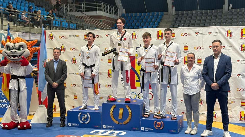 Marcos López del Taekwondo Benavente bronce en el 50º Campeonato de España Absoluto