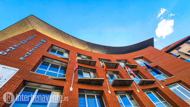 El Juzgado obliga a una empleada a devolver 16.343 euros cobrados sin trabajar al Ayuntamiento en un contrato de relevo