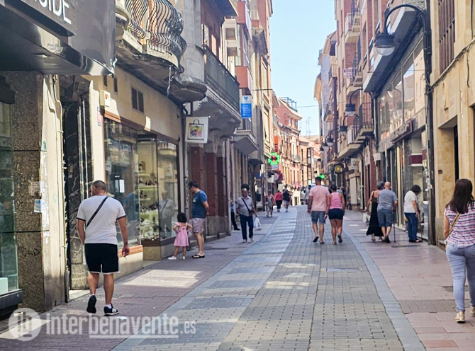 El Ayuntamiento anuncia que la pavimentaci&oacute;n de la Calle la R&uacute;a no se prolongar&aacute; m&aacute;s de 4 semanas