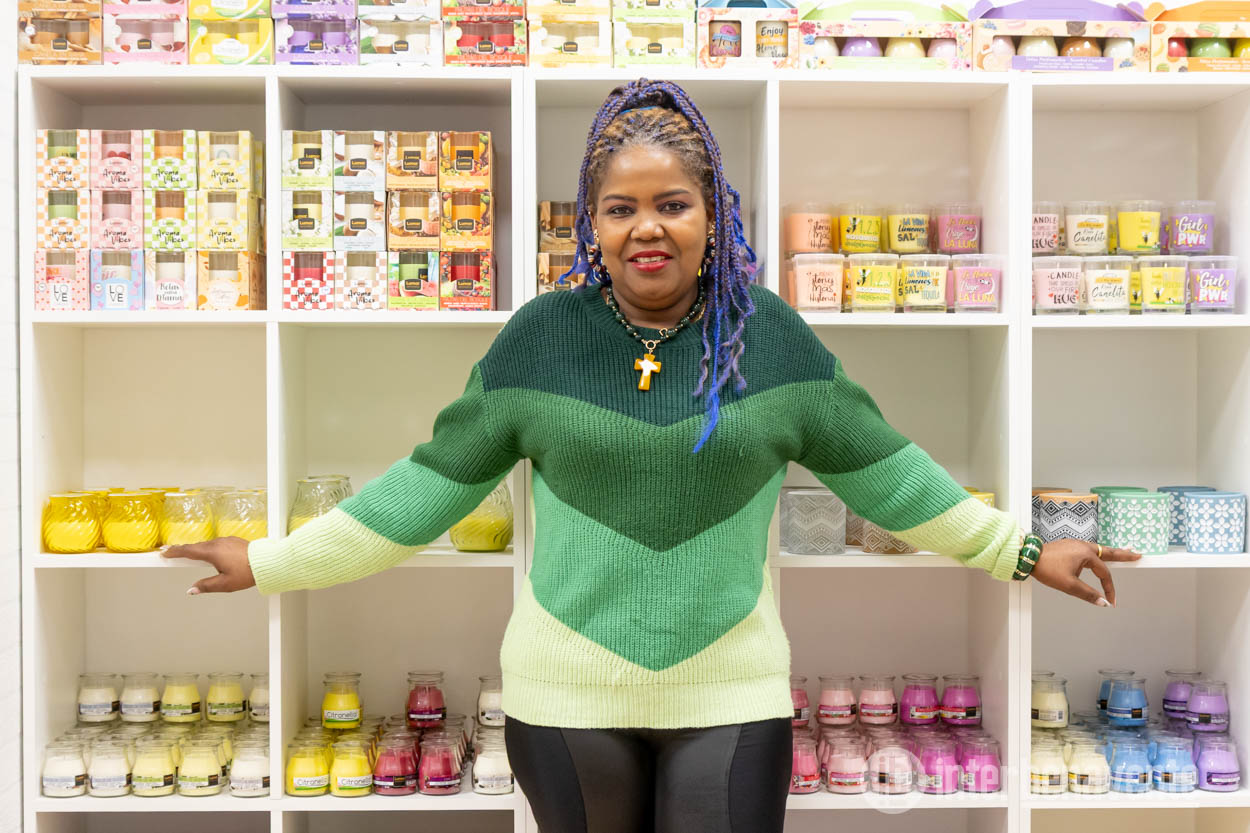 La apertura de la tienda de la Santera Elena en Benavente llega arropada por mas de 230.000 seguidores en redes sociales