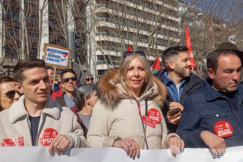 La plataforma en defensa de la sanidad p&uacute;blica de Zamora lleva su reivindicaci&oacute;n a Valladolid