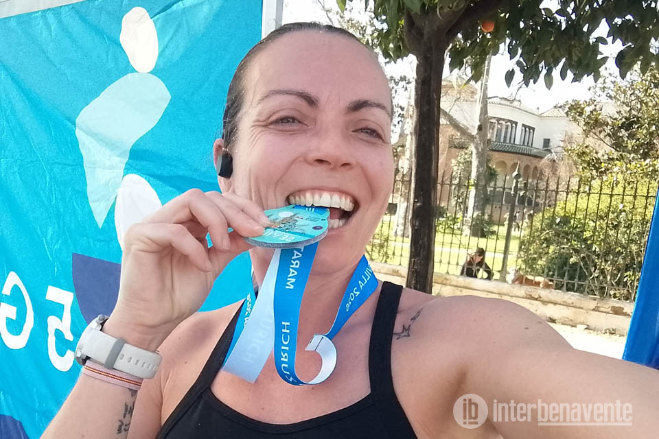 Miriam Álvarez Poveda muy satisfecha de su participación en el Maratón de Sevilla