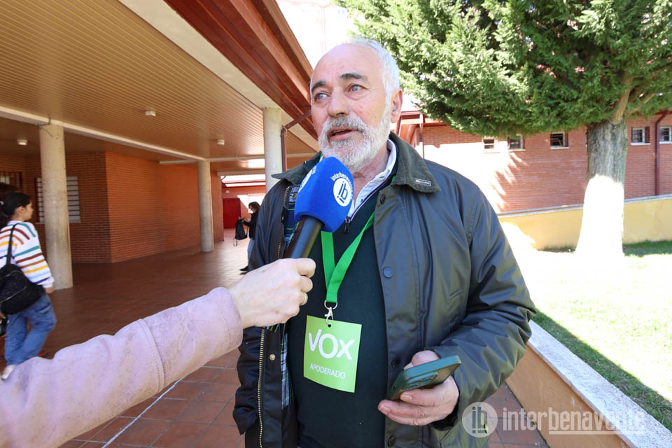 Eugenio Blanco de VOX anima a votar 