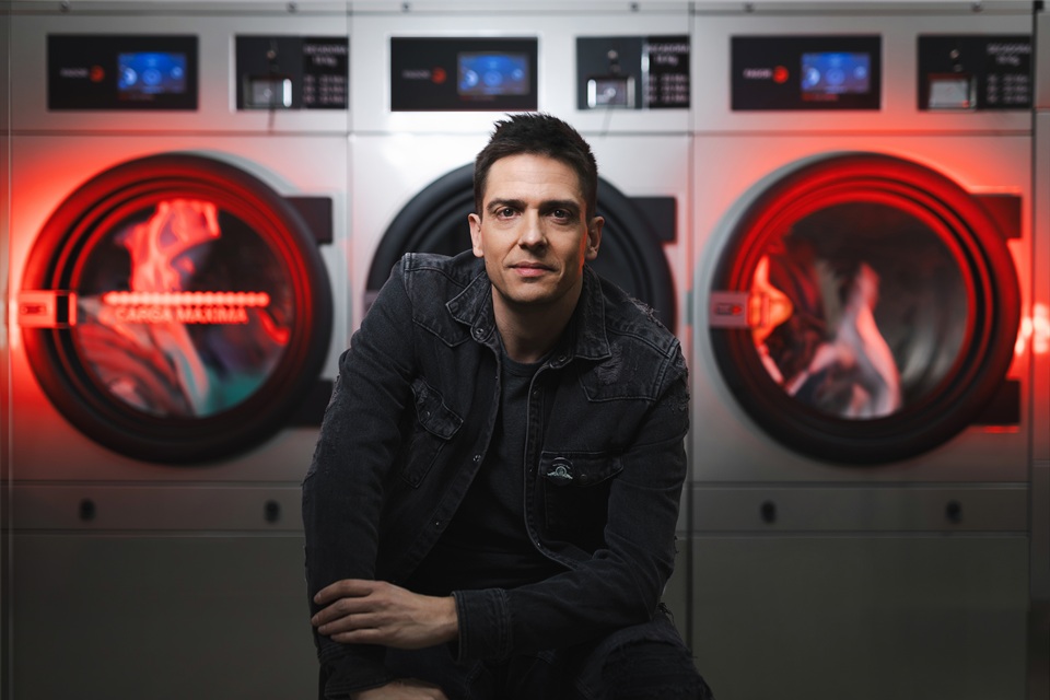 Miguel &Aacute;lvarez &lsquo;Inadaptado&rsquo; publica su nueva canci&oacute;n &ldquo;Ahora venid aqu&iacute;&rdquo;