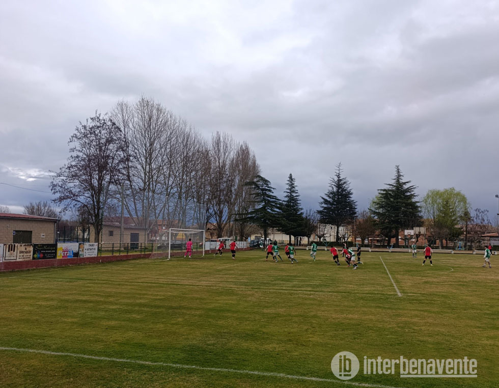 El CF Santa Croya resiste al Coreses y se lleva los tres puntos