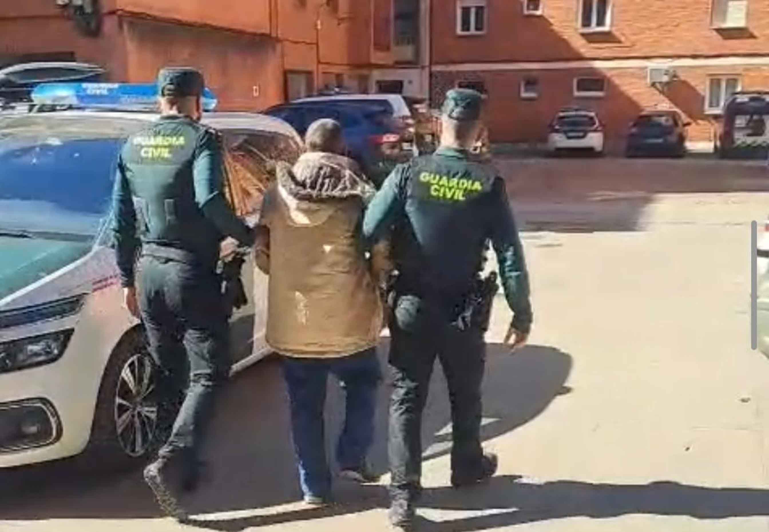 La jueza decreta prisi&oacute;n para un vecino de Benavente acusado de asaltar bares, comercios y la Casa de la Encomienda