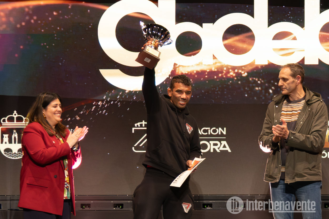 El Club deportivo Ambar Team se alza con el trofeo de Mejor Club en la Gadebe 2025