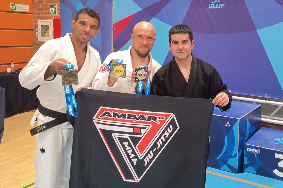 El Ambar Team de Benavente pisa fuerte en Madrid con grandes resultados en el IBJJF 2026