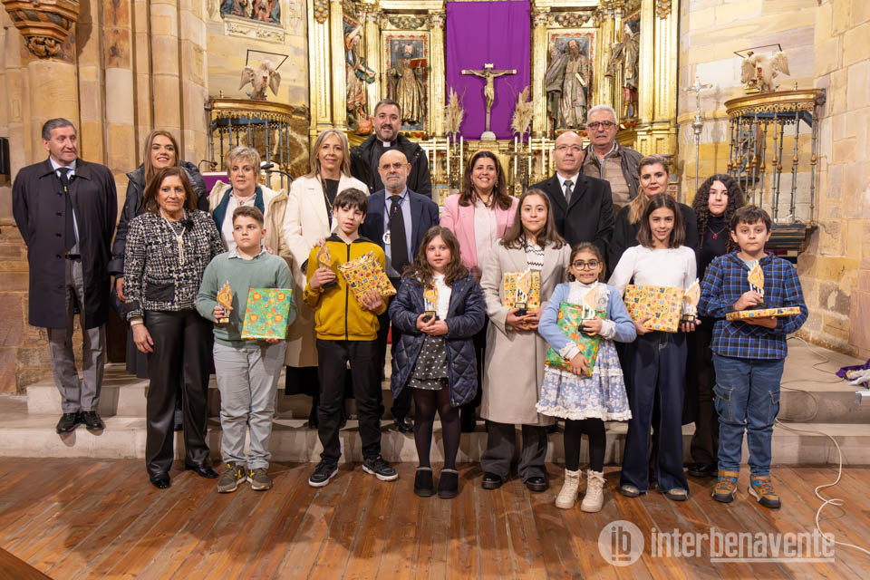 Los mejores dibujos de la Semana Santa reciben su reconocimiento en Benavente