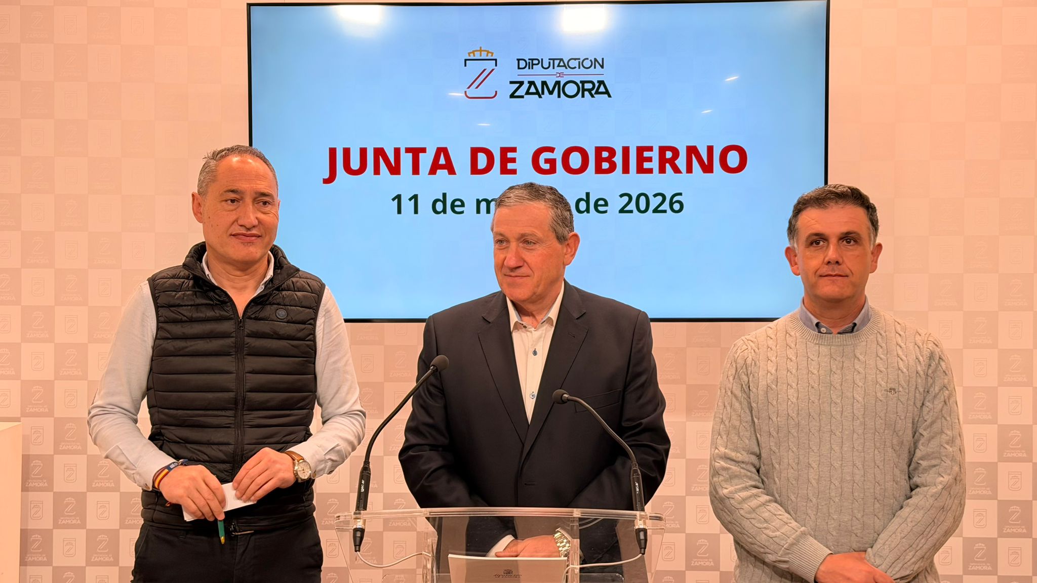 La Diputación destina más de 1,5 millones de euros a caminos rurales, ayudas deportivas, transporte social y desarrollo económico