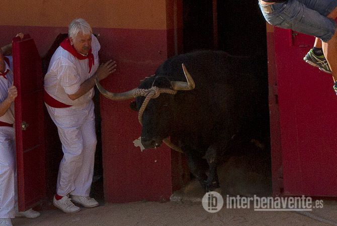 Justo a la salida del Toro Enmaromado