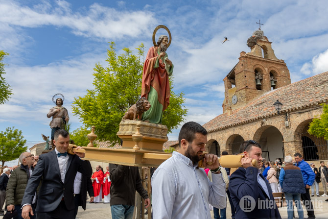 San Marcos procesiona en Revellinos y da comienzo un largo fin de semana festivo