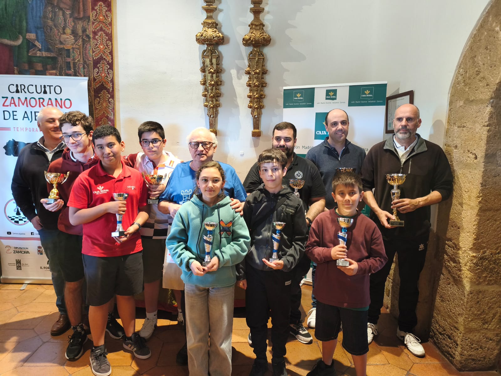 El I Torneo de Ajedrez &lsquo;Virgen de la Vega&rsquo; &eacute;xito de participaci&oacute;n con el Maestro Internacional Jos&eacute; Luis Gonz&aacute;lez