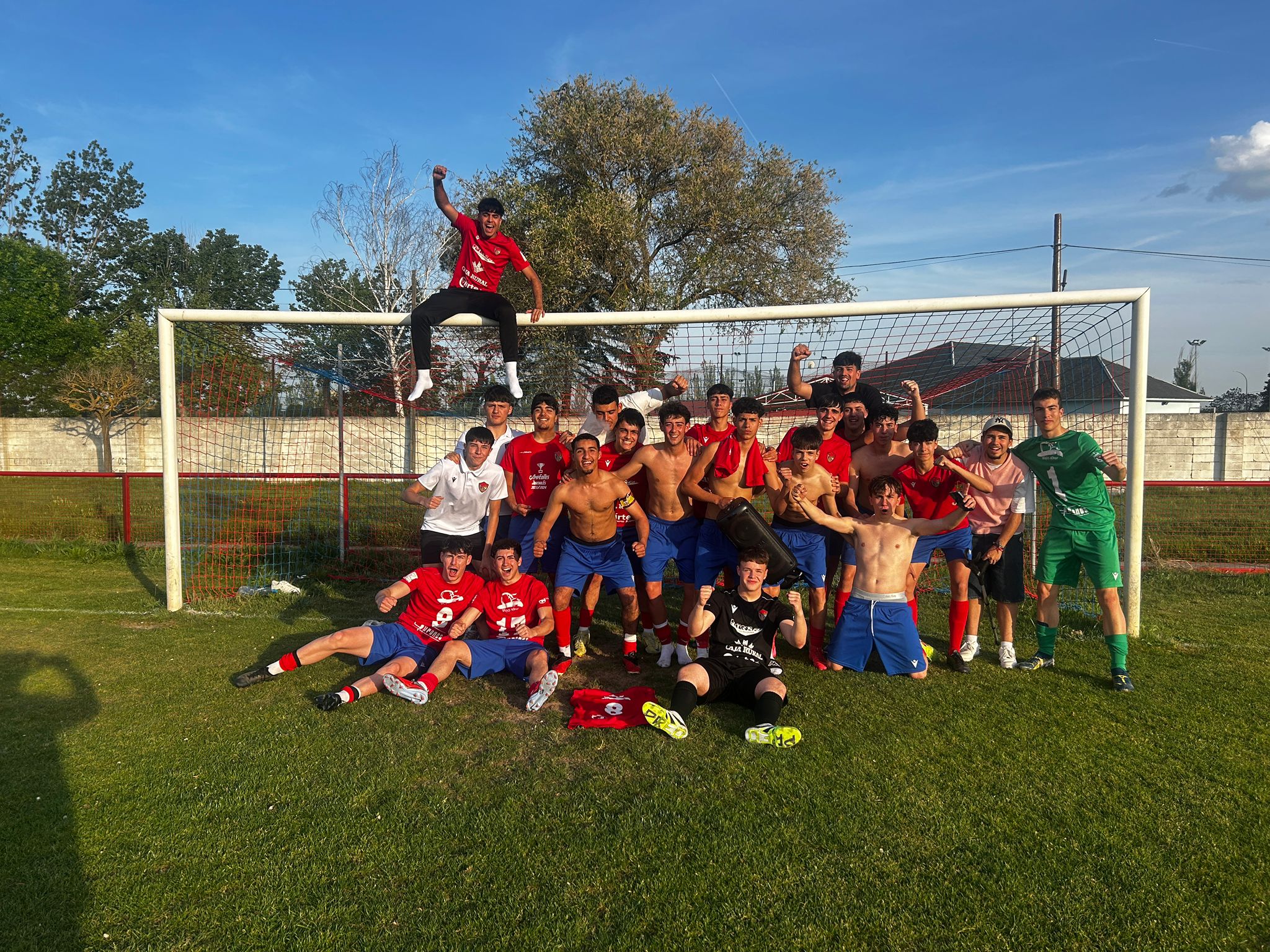 El CD Benavente juvenil, campe&oacute;n de la liga provincial y asciende a la liga regional