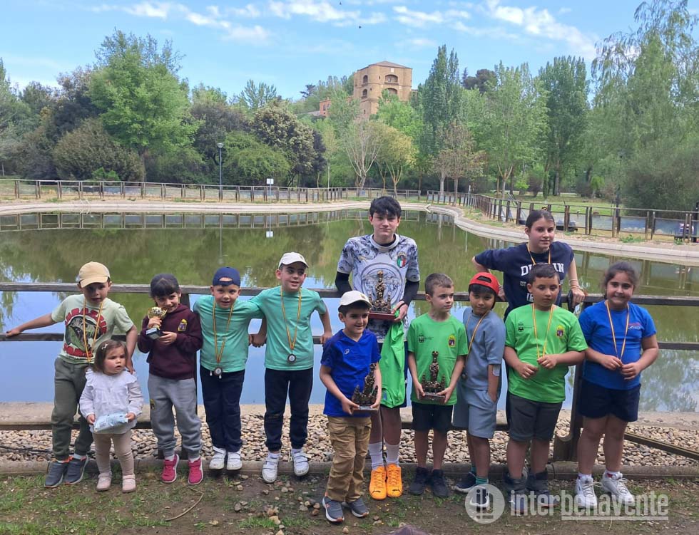 Los peque&ntilde;os del C.D. de Pesca de Benavente disfrutan del Concurso Infantil de La Veguilla pese a las pocas capturas