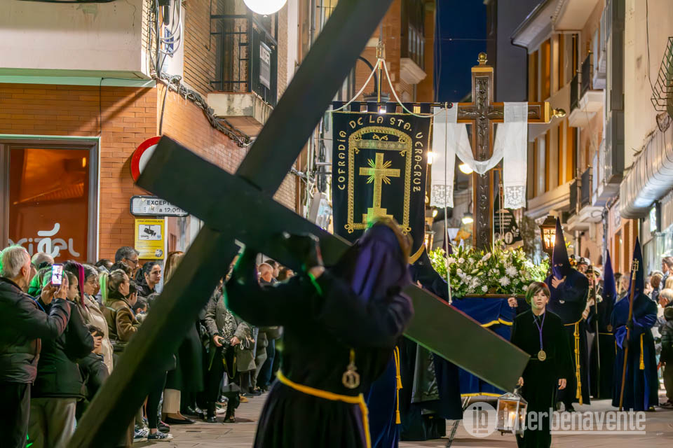 La Santa Vera Cruz  de Benavente mantiene viva la tradici&oacute;n del S. XVI