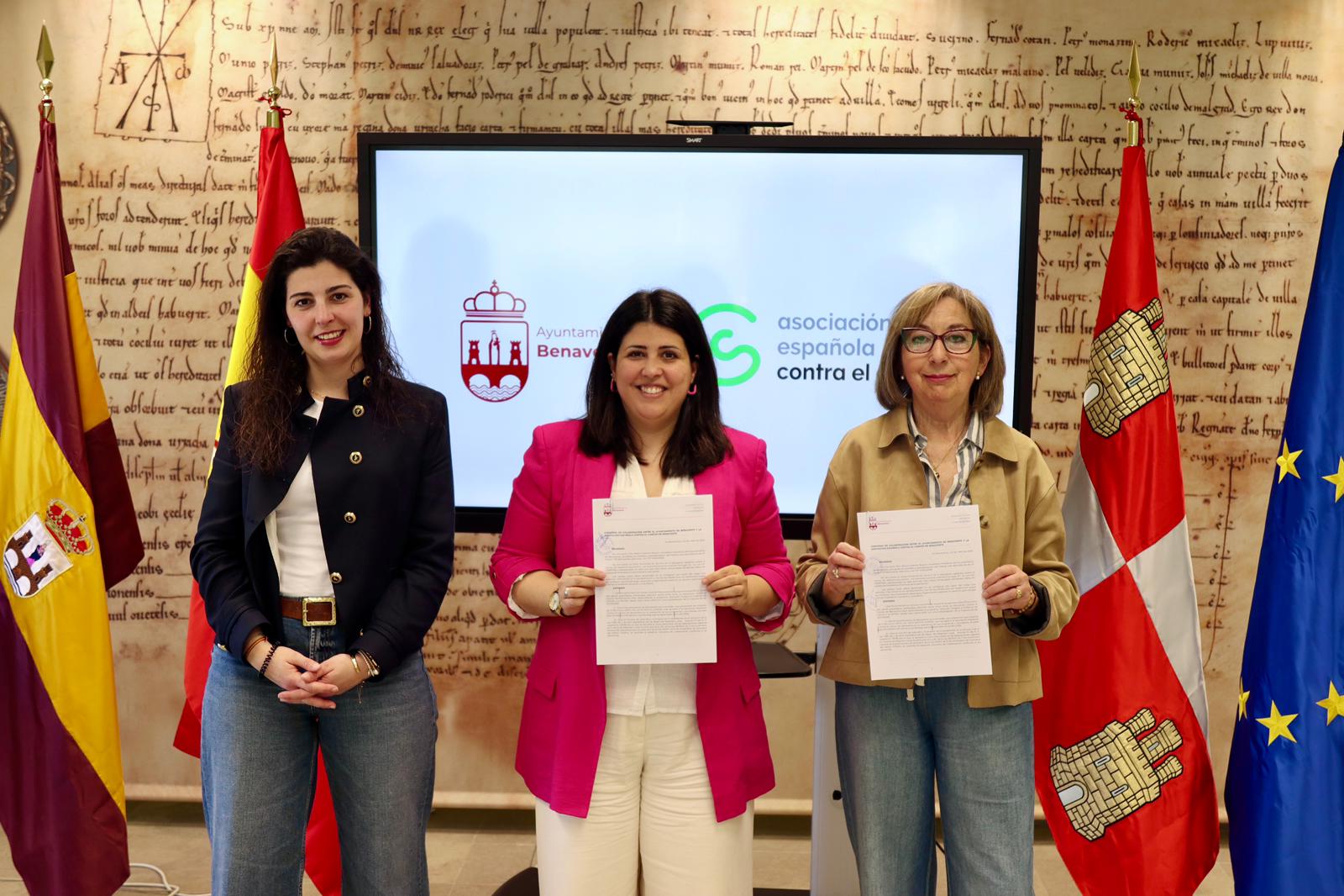 El convenio de colaboración entre el Ayuntamiento y la AECC se destinará a impulsar programas y actividades durante el año 2026