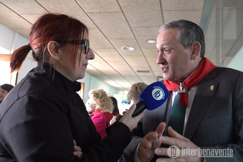 Javier Faúndez garantiza la colaboración de la Diputación en las fiestas del Toro Enmaromado