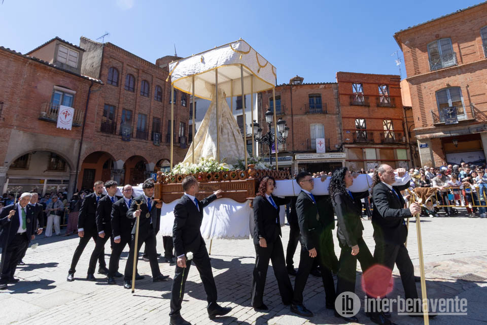 Vídeos Semana Santa Benavente: Procesión del Resucitado