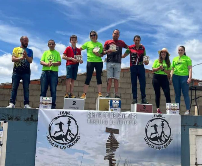 Éxito de participación en el I Trail Sierra de las Cavernas de Pueblica de Valverde