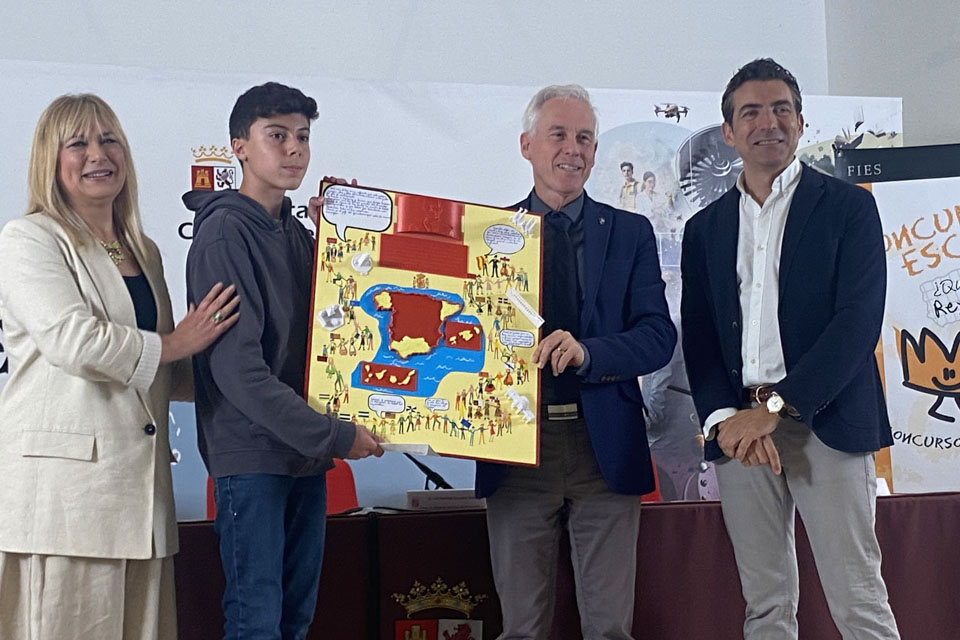 Un alumno zamorano se alza con el premio regional del concurso ‘¿Qué es un Rey para ti?’