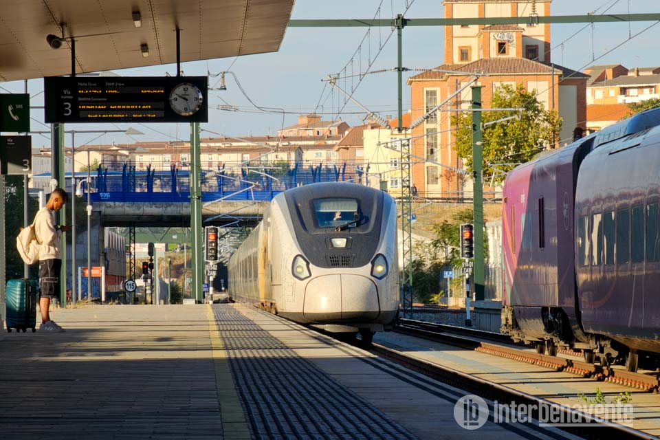 Renfe incorpora novedades en el eje de alta velocidad Madrid–Galicia con parada en Zamora