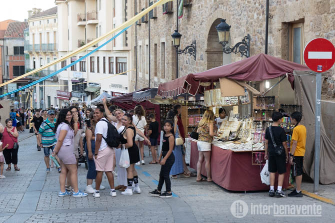 El Ayuntamiento vuelve a intentar la contrataci&oacute;n para que Benavente tenga un Mercado Medieval este verano