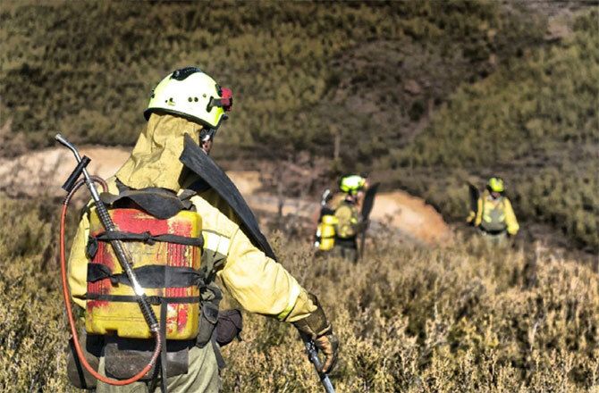 Los rayos provocan 18 incendios en la provincia de León y movilizan 90 medios y más de 400 efectivos