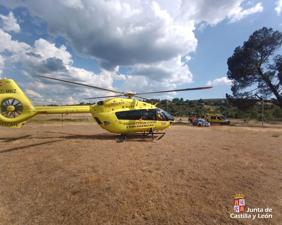 Rescatada una senderista de 70 años tras lesionarse en una zona de difícil acceso en la ruta de la cascada de Sotillo
