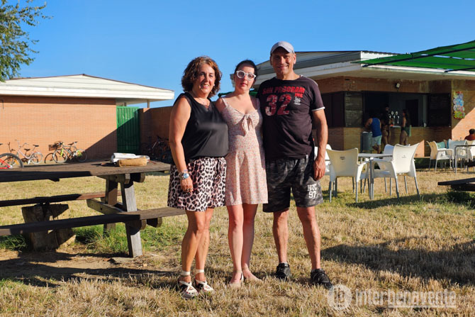Sandra Otero, Mariam Fernández y Teo Vecino