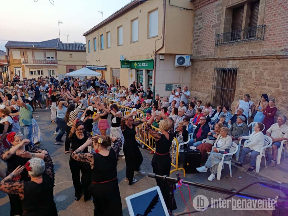Solidaridad a lo grande en Fuentes de Ropel con m&aacute;s de 1.700 euros para la fibromialgia y fatiga cr&oacute;nica