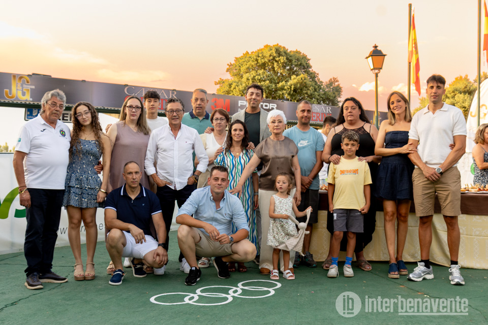 El Jaral celebra tres d&eacute;cadas de historia con un emotivo homenaje a su trayectoria y a las personas que la hicieron posible