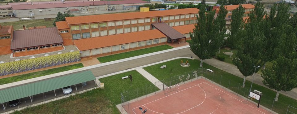 La Dirección Provincial de Educación destina 3.300 euros para mejoras, reformas y seguridad en el IES Los Salados