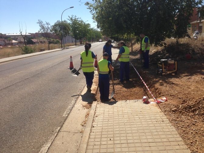 Diez peones se suman a la plantilla del Ayuntamiento de Benavente con carácter temporal bajo el programa DIPNAMIZA