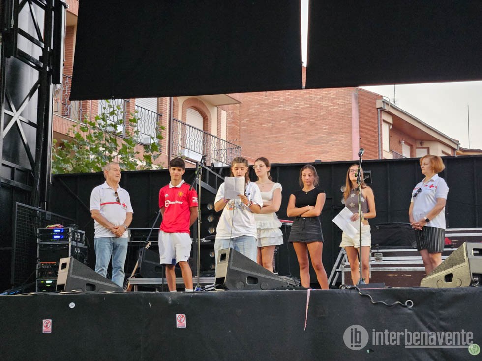 Los j&oacute;venes del campo de voluntariado resaltan el papel de juventud en la construcci&oacute;n del futuro durante el D&iacute;a de la Juventud