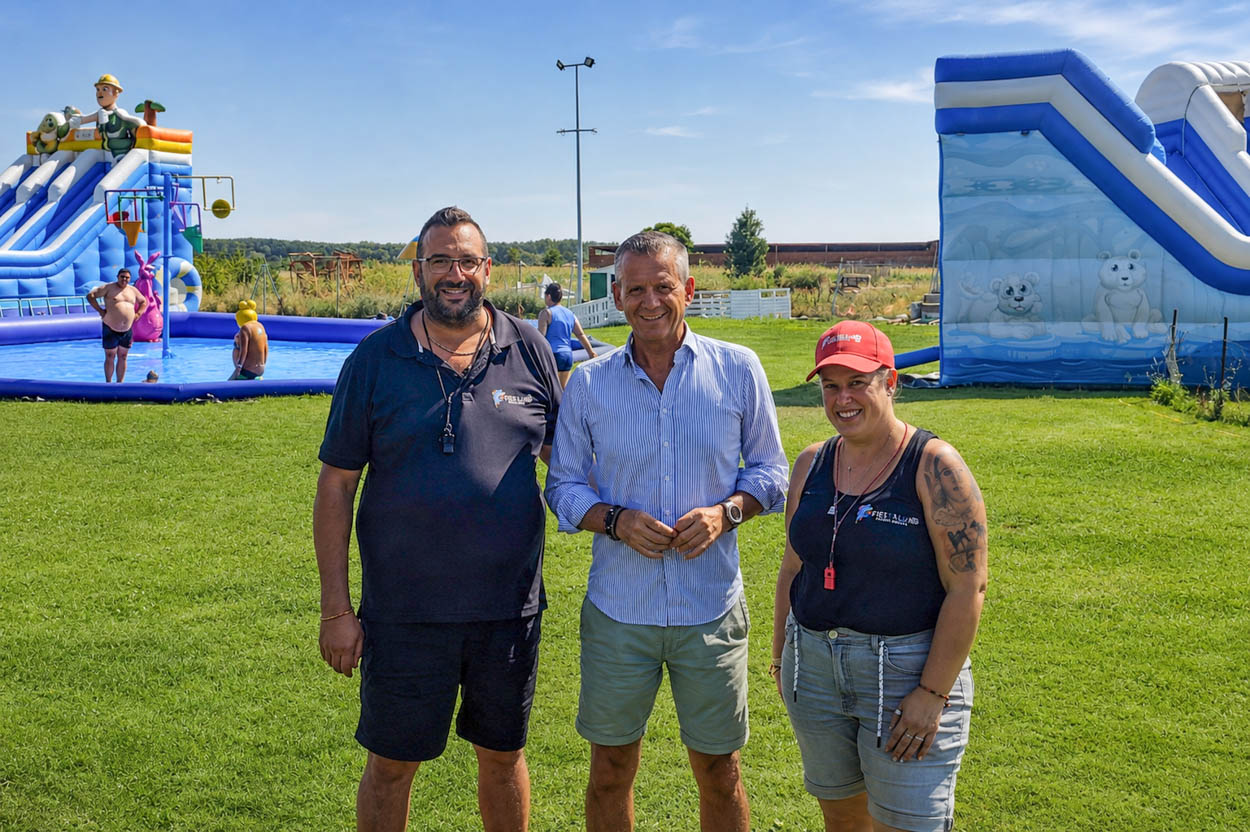 César Muñiz Fernández vuelve a elegir Ocellum Aqua Park en su visita anual a Milles de la Polvorosa