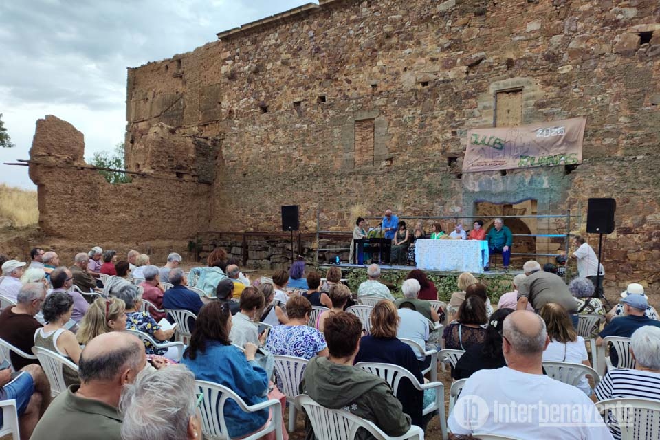 San Rom&aacute;n del Valle celebra su "III Dulces Ruinas&rdquo; entre versos, m&uacute;sica y nubes
