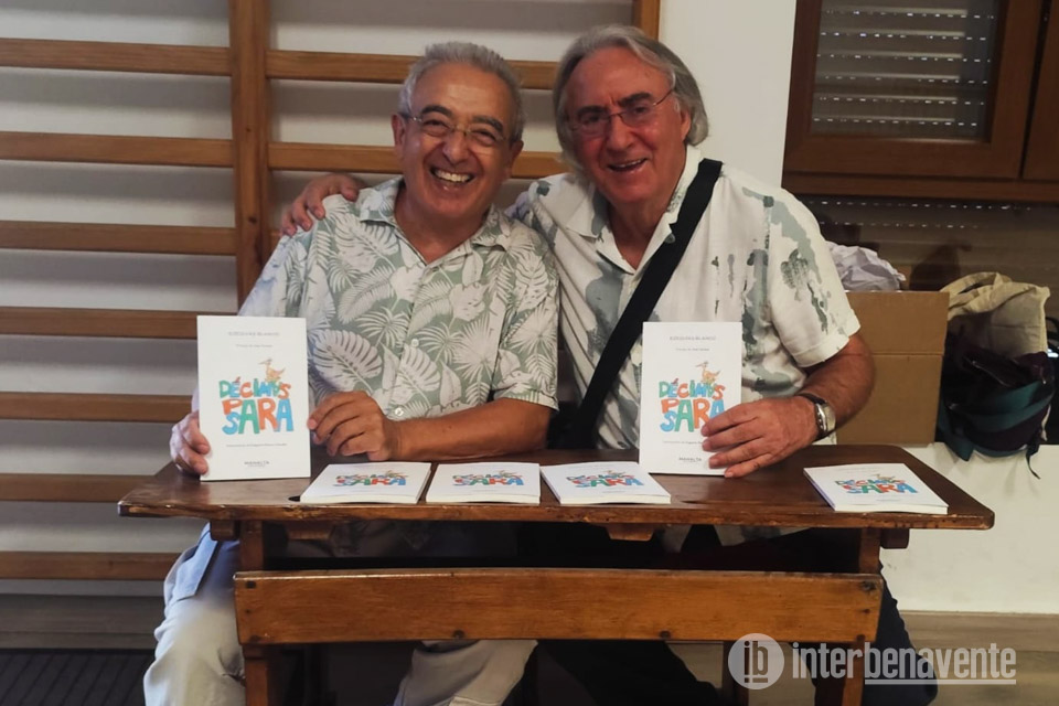 Ezequ&iacute;as Blanco vive una tarde memorable en Pobladura del Valle, presentando "D&eacute;cimas para Sara"