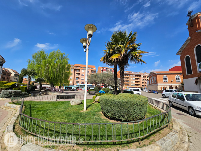 El nuevo diseño de la Plaza Virgen de la Vega incorporará un reloj urbano a través de luminarias