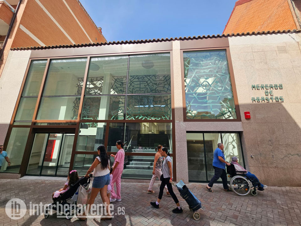 El Ayuntamiento buscar&aacute; financiaci&oacute;n para dotar de mobiliario al rehabilitado Mercado de Abastos