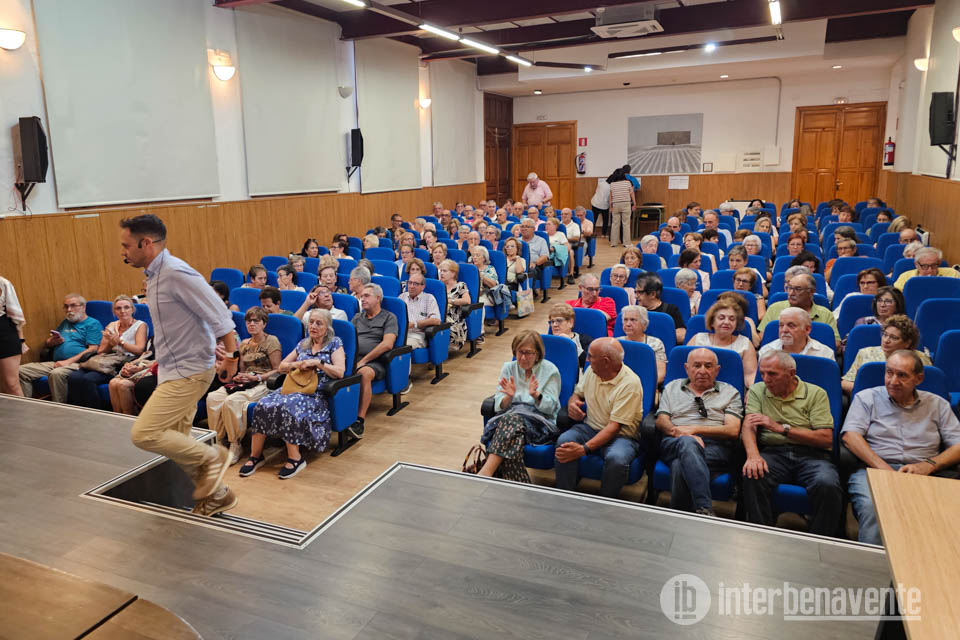 La Universidad de la Experiencia abre el curso en Benavente con 25 nuevos alumnos