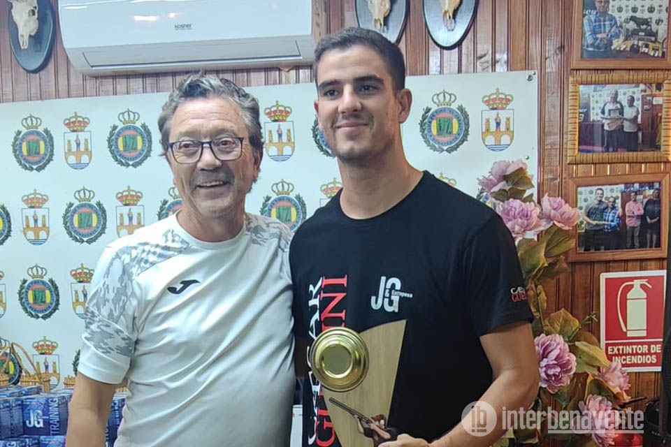 Aitor Carmona se impone en el cierre de temporada del 30º Aniversario del Club de Tiro El Jaral