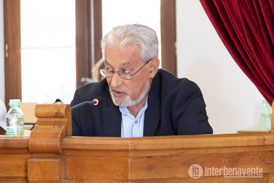 IU justifica su abstenci&oacute;n en el pleno en las condecoraciones a la Polic&iacute;a Local