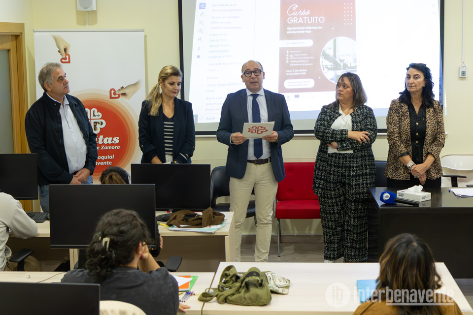C&aacute;ritas apuesta por la formaci&oacute;n en hosteler&iacute;a como v&iacute;a de acceso al empleo en Benavente