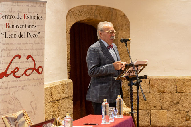 Jos&eacute; Mari&ntilde;o