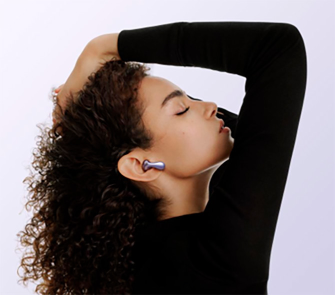 ¿Cómo probar la comodidad de los auriculares antes de comprarlos?